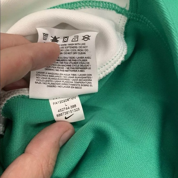 Nike Dri Fit Pullover Green 1/4 Zip Oregon Ducks - Picture 5 of 6